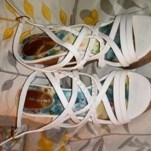 Women's strappy wedges heels